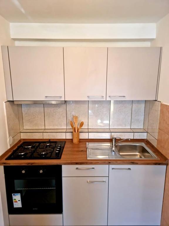 Apartmani Petra Pola Esterno foto