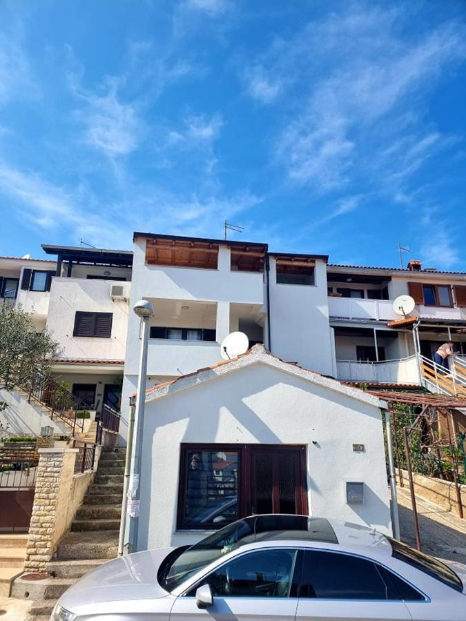 Apartmani Petra Pola Esterno foto